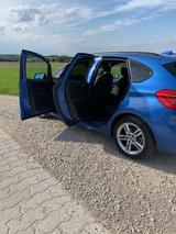 BMW 220i M Sport/AHK/ACC/Kam/LED/fastVollausstattun - BMW 220 Active Tourer aus 2020
