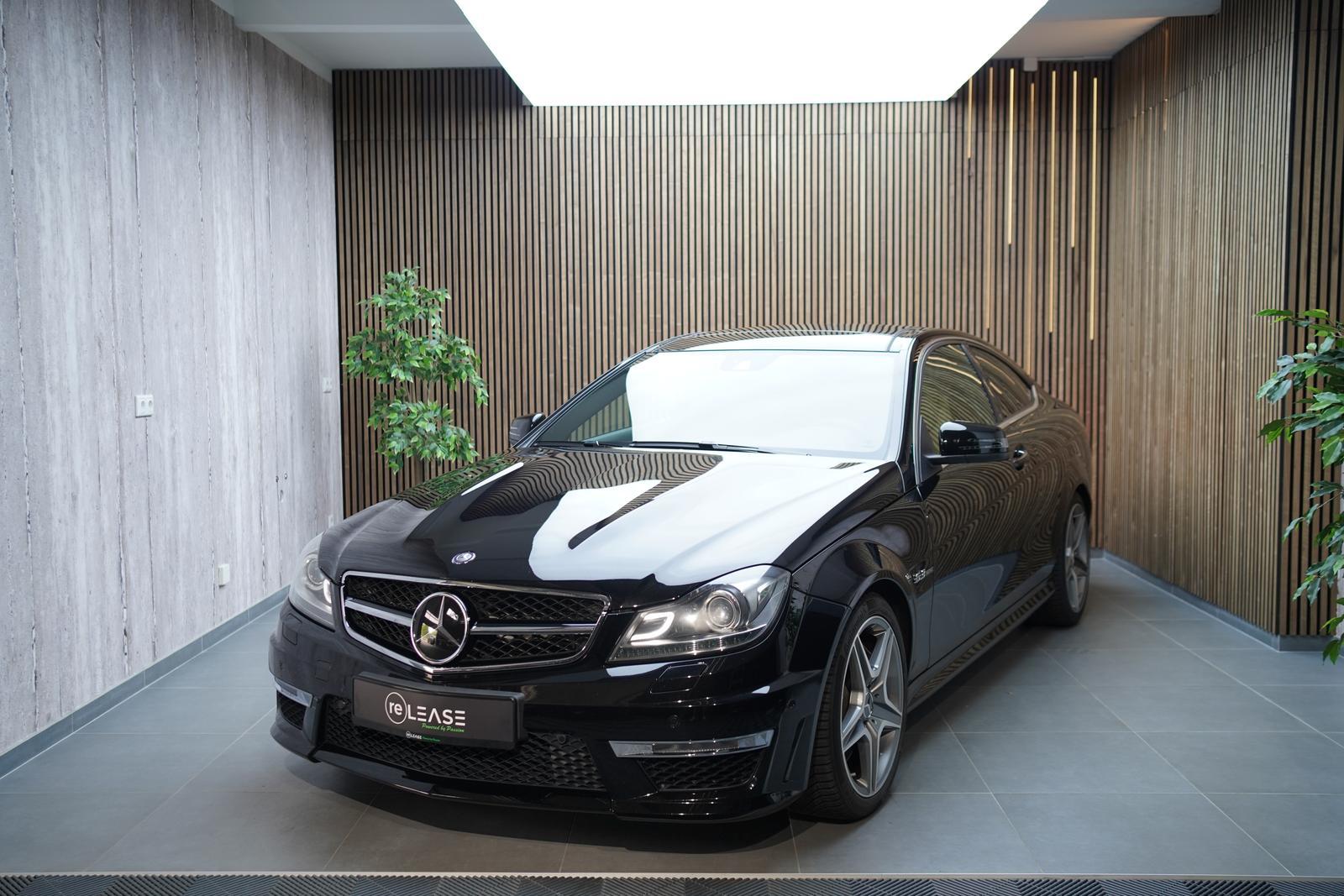 Mercedes-Benz C63 AMG Coupé Pano | H&K | Distr | Kam | Mem