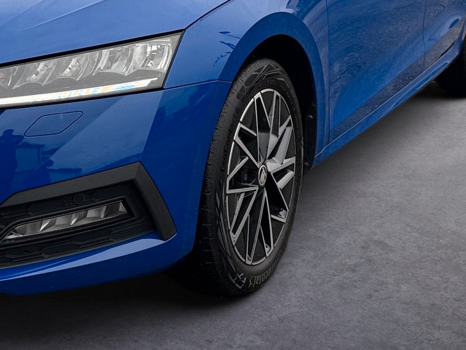 Fahrzeugabbildung SKODA Octavia Combi Ambition Clever 2.0 TDI