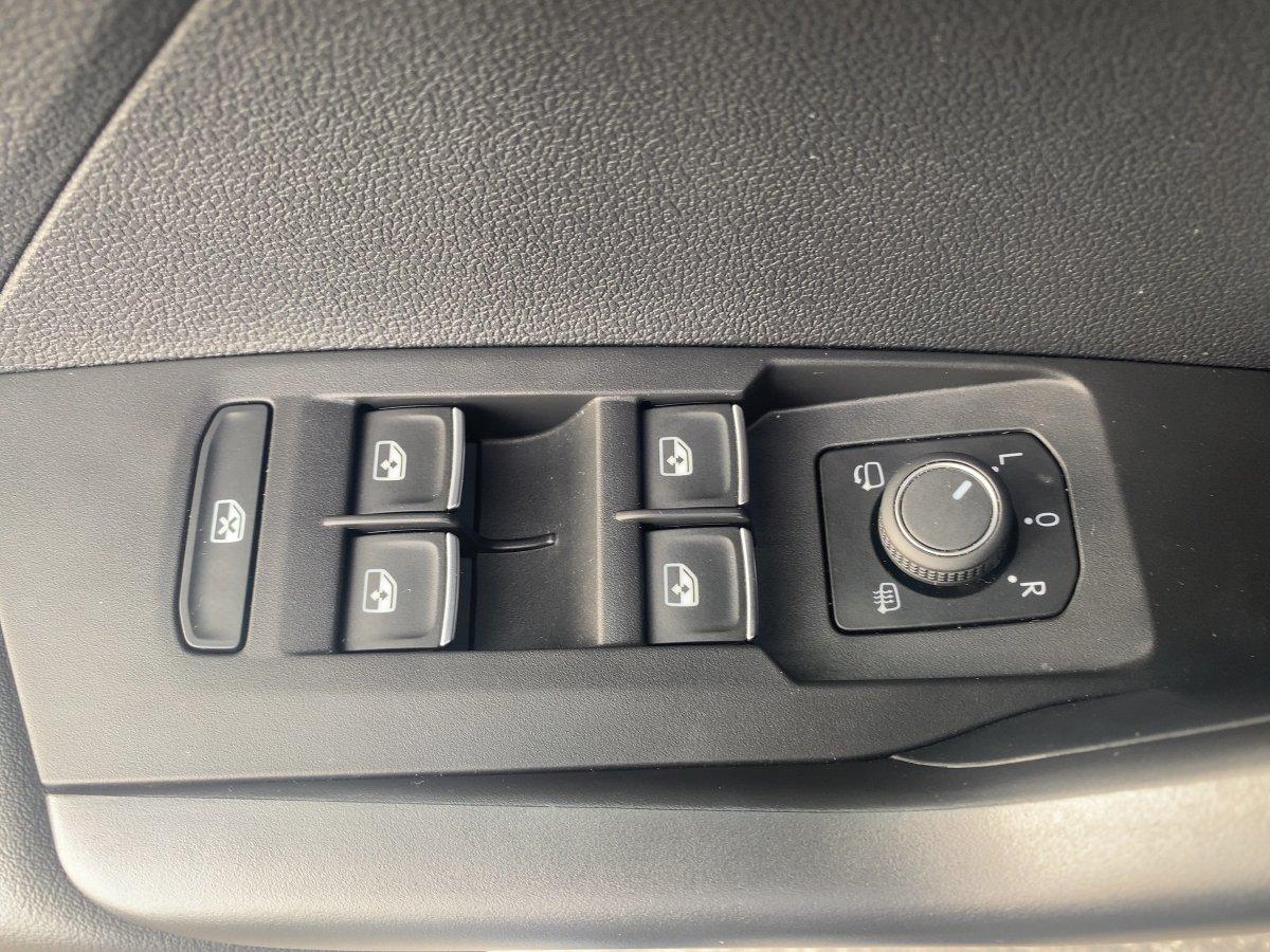 Volkswagen T-Cross Style *ACC*LED*Kamera*Navi*Apple*SHZ*PDC, миниатюра 7