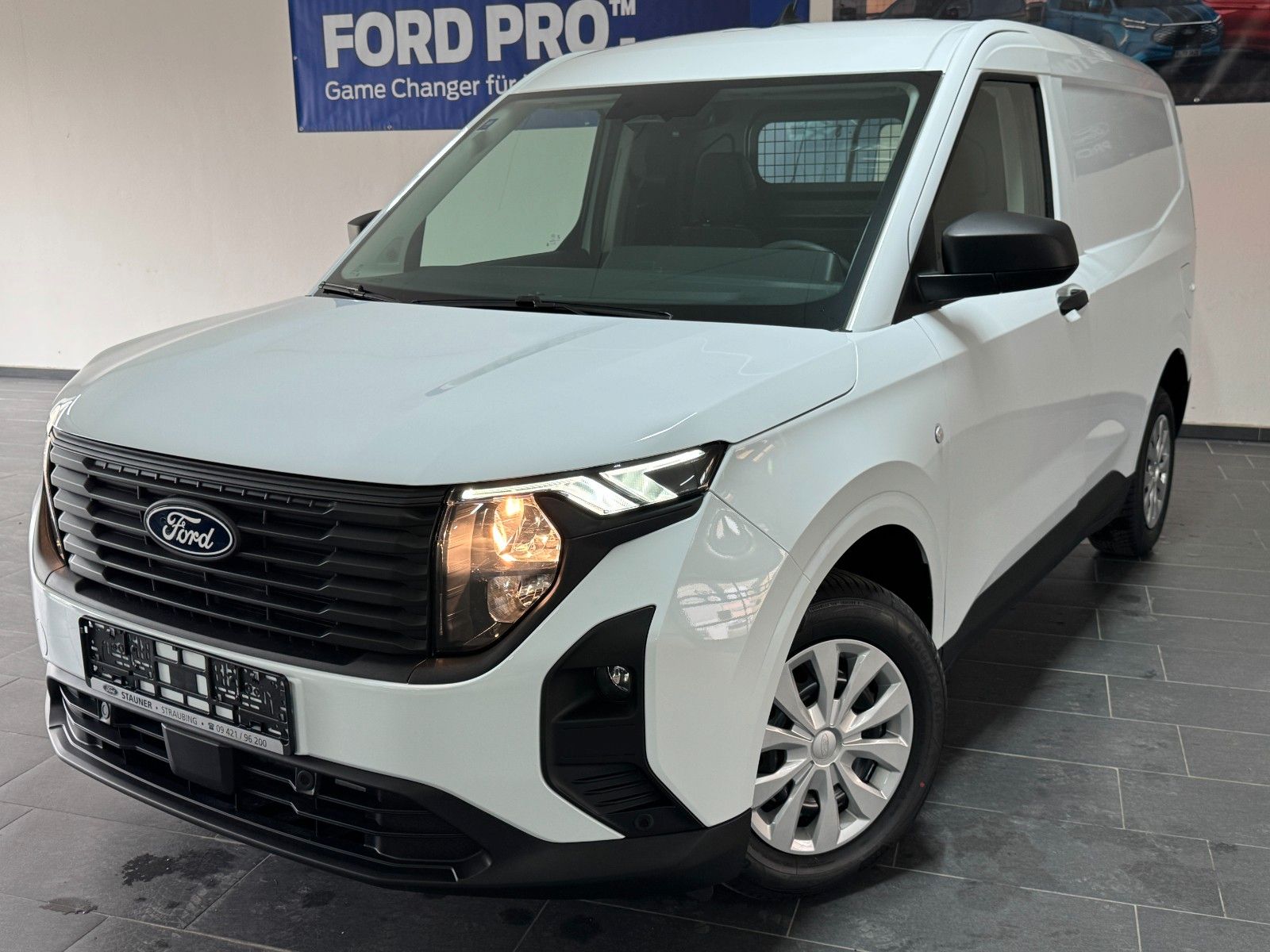 Ford Transit Courier 1.0 EcoBoost Trend /NAVI/AHK/SHZ imagem 3