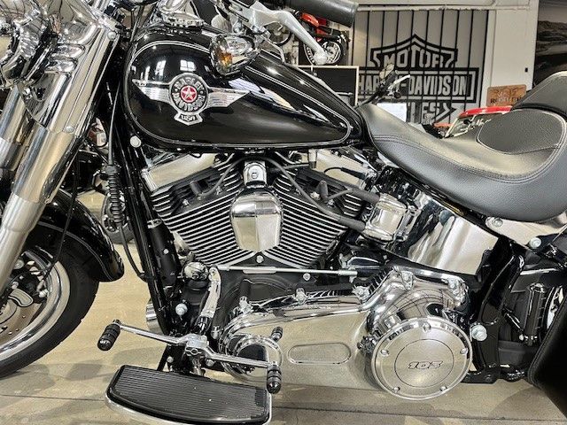 Fahrzeugabbildung Harley-Davidson FLSTF Fat Boy Top  103cui Finanzierung ab 4,99