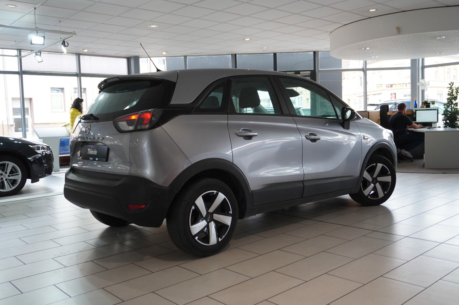 Fahrzeugabbildung Opel Crossland (X) 1.2 EDITION NAVI/LED/KAMERA/DAB+