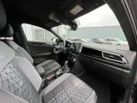 VW T-Roc 1.5 TSI DSG R-Line SHZ NAV AHK KAM 5JGAR bei Autohaus Landmann & Maier OHG