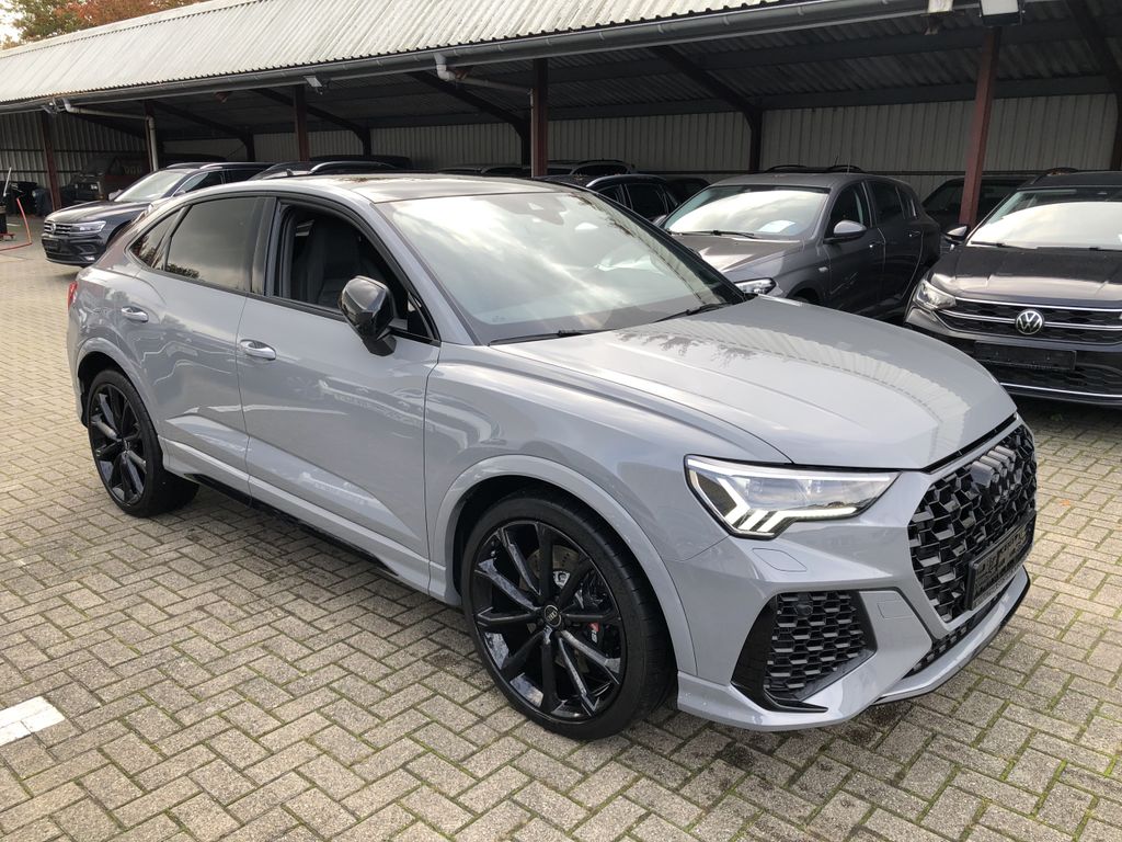 Audi RSQ3