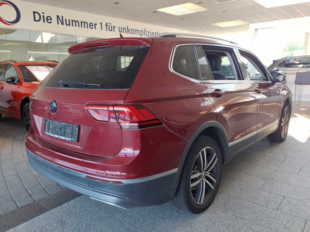 Volkswagen Tiguan Allspace Highline 2.0TDI DSG 4Motion +AHK imagem 3