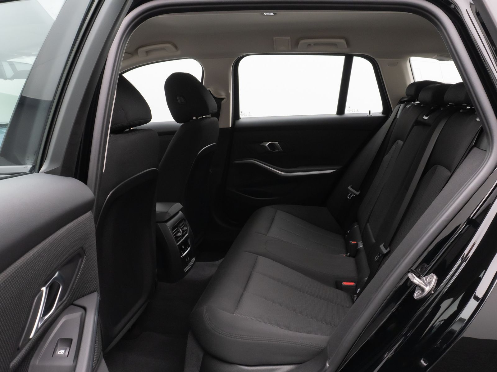 Fahrzeugabbildung BMW 318i Kamera DAB CockPit+ Alarm Geschwindigkeitsr