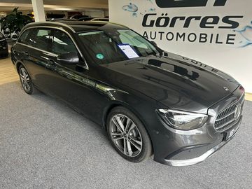MERCEDES-BENZ E 220 E 220 dT 4Matic  Avantgarde