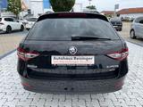 Skoda Superb Combi 2.0 TDI Ambition 4x4 (Navi,Xenon) - Skoda: Unfallwagen