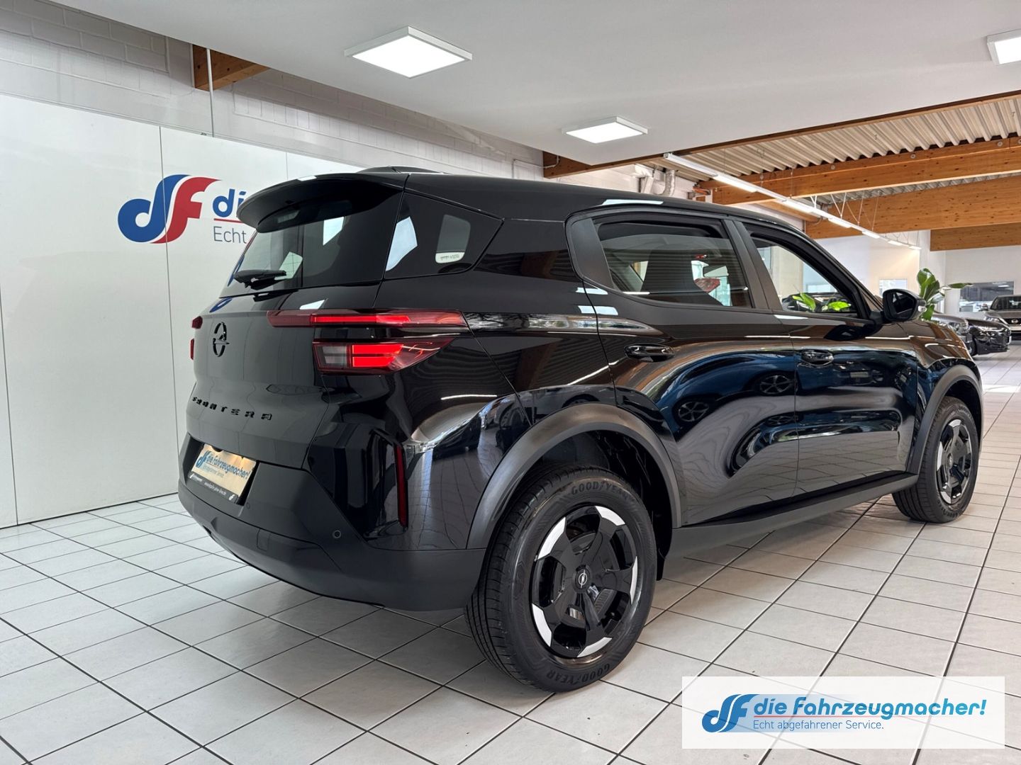 Fahrzeugabbildung Opel Frontera Electric Edition 83 kW Digitales Cockpi
