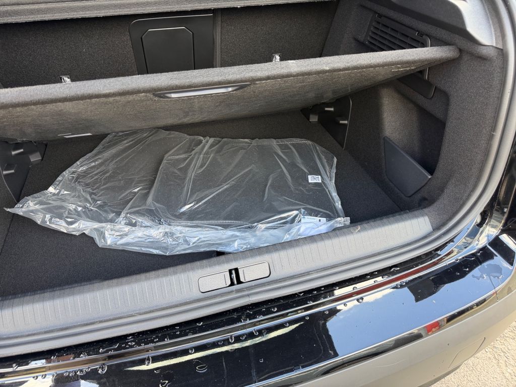 Fahrzeugabbildung Citroën C4 Hybrid 145 MAX