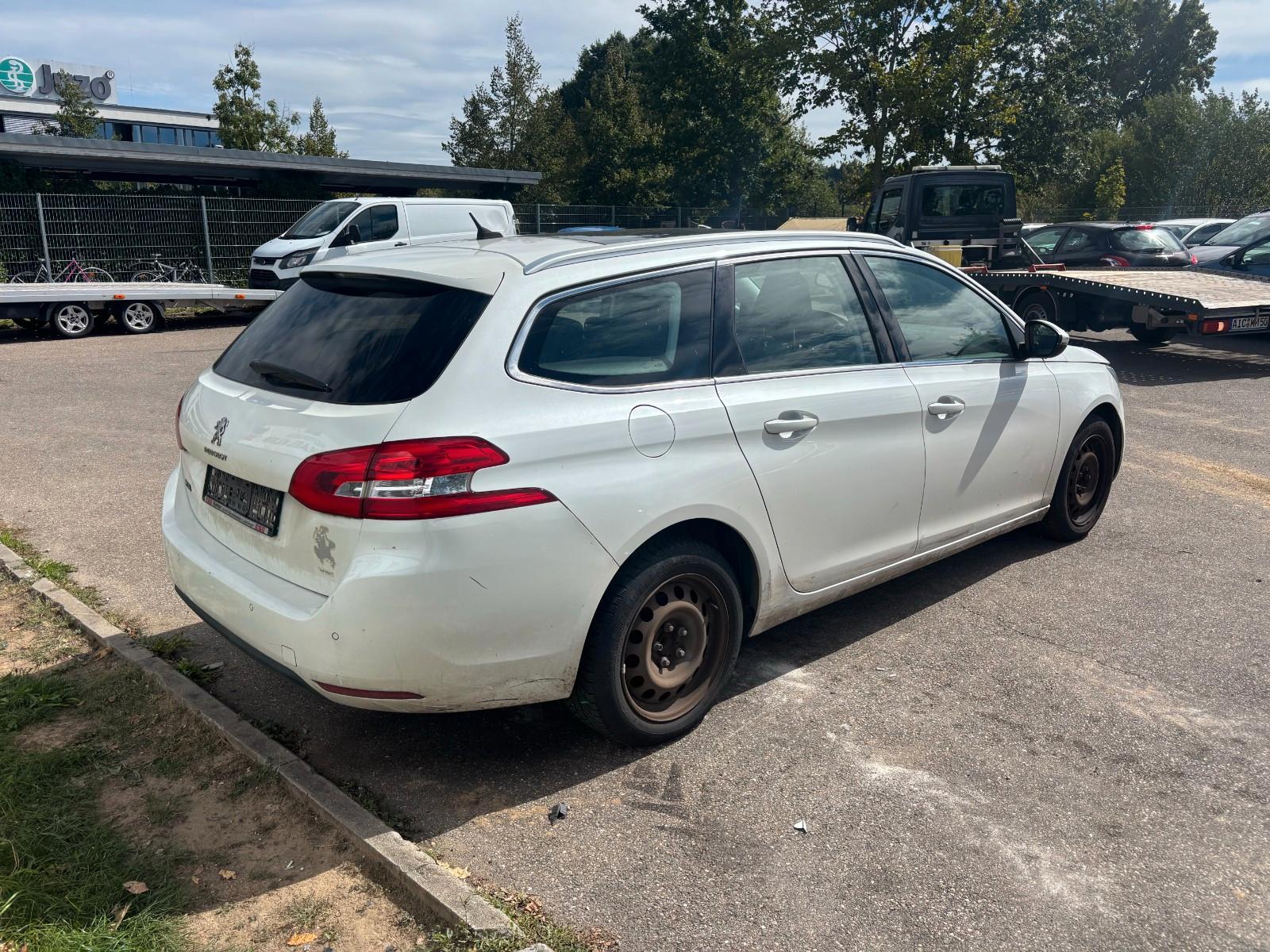 Peugeot 308 2015 — engine 1.598 cm³, 156 HP (115kW)