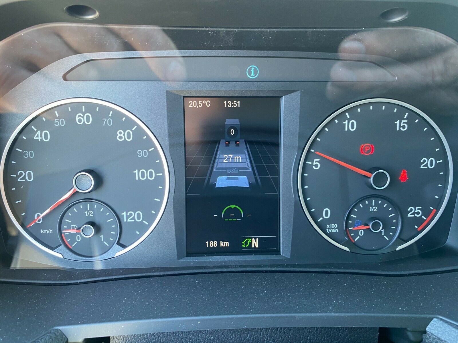 Fahrzeugabbildung MAN TGX 18.470 mit Schrader S/D ADR Auflieger