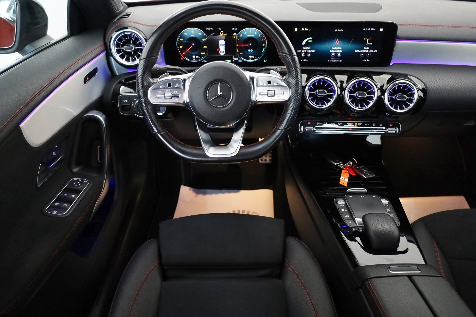 Fahrzeugabbildung Mercedes-Benz CLA 250 e Coupe, AMG line,Navi,LED,SH,Kamera