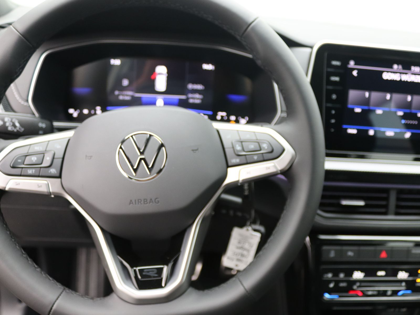 Volkswagen T-Cross - Bild 12