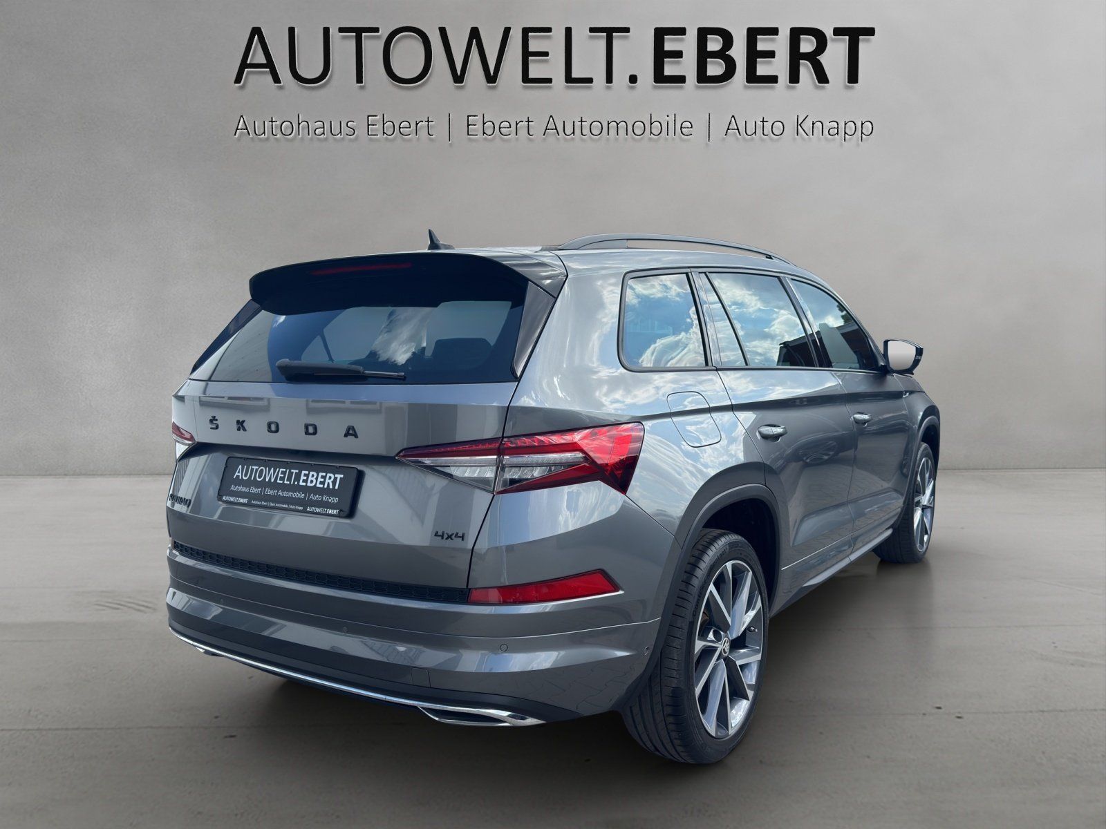 Fahrzeugabbildung SKODA Kodiaq 2.0 TDI Sportline 4x4/ST-HZ/KAMERA/ACC/7S