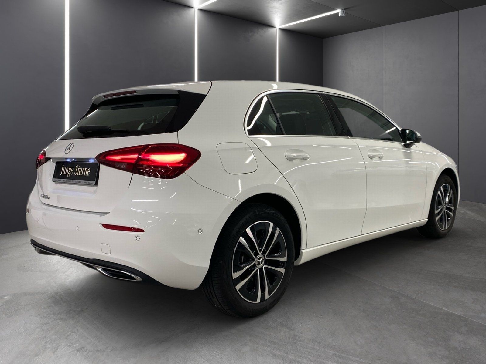 Fahrzeugabbildung Mercedes-Benz A 250 e Progressive *11kW*Widescreen*LED*Kamera*