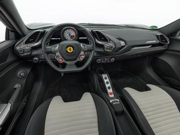 2018 Ferrari 488 GTB — миниатюра 13