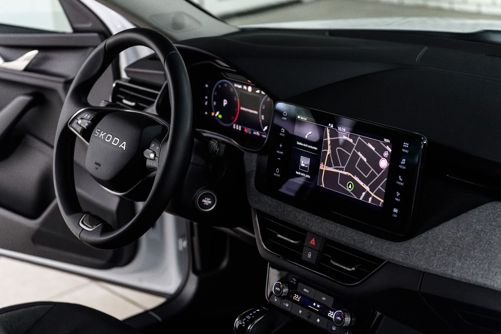 Fahrzeugabbildung SKODA Kamiq TSI Selection +RFK +SZH +LED +AHK