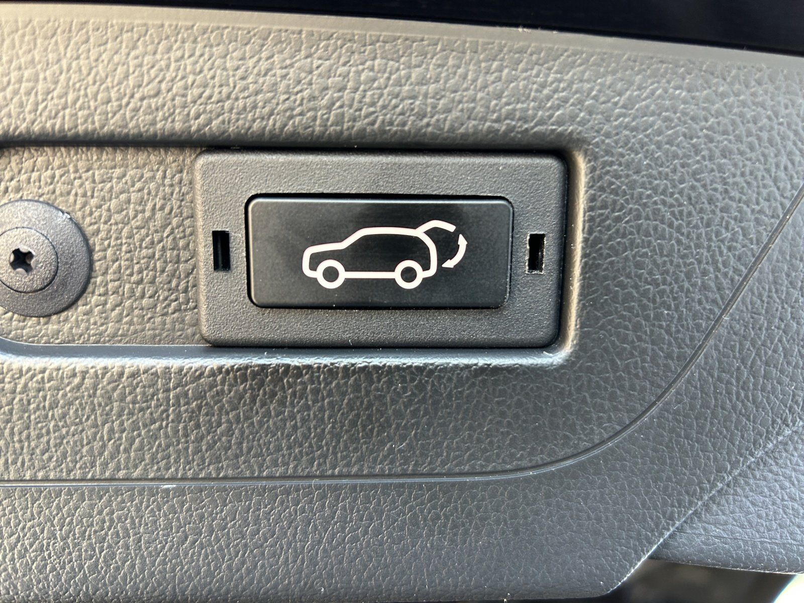 Fahrzeugabbildung Ssangyong Rexton Sapphire 2.2 D 8AT 4WD/360°CAM/GSD/7-Si./