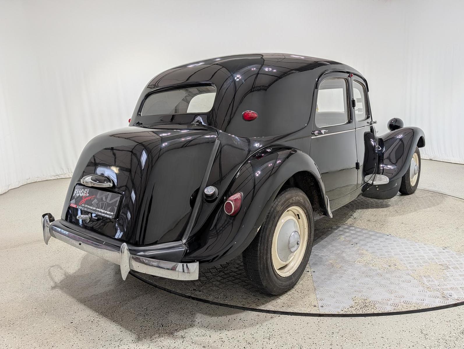 Citroën 11CV 11 B 1.9