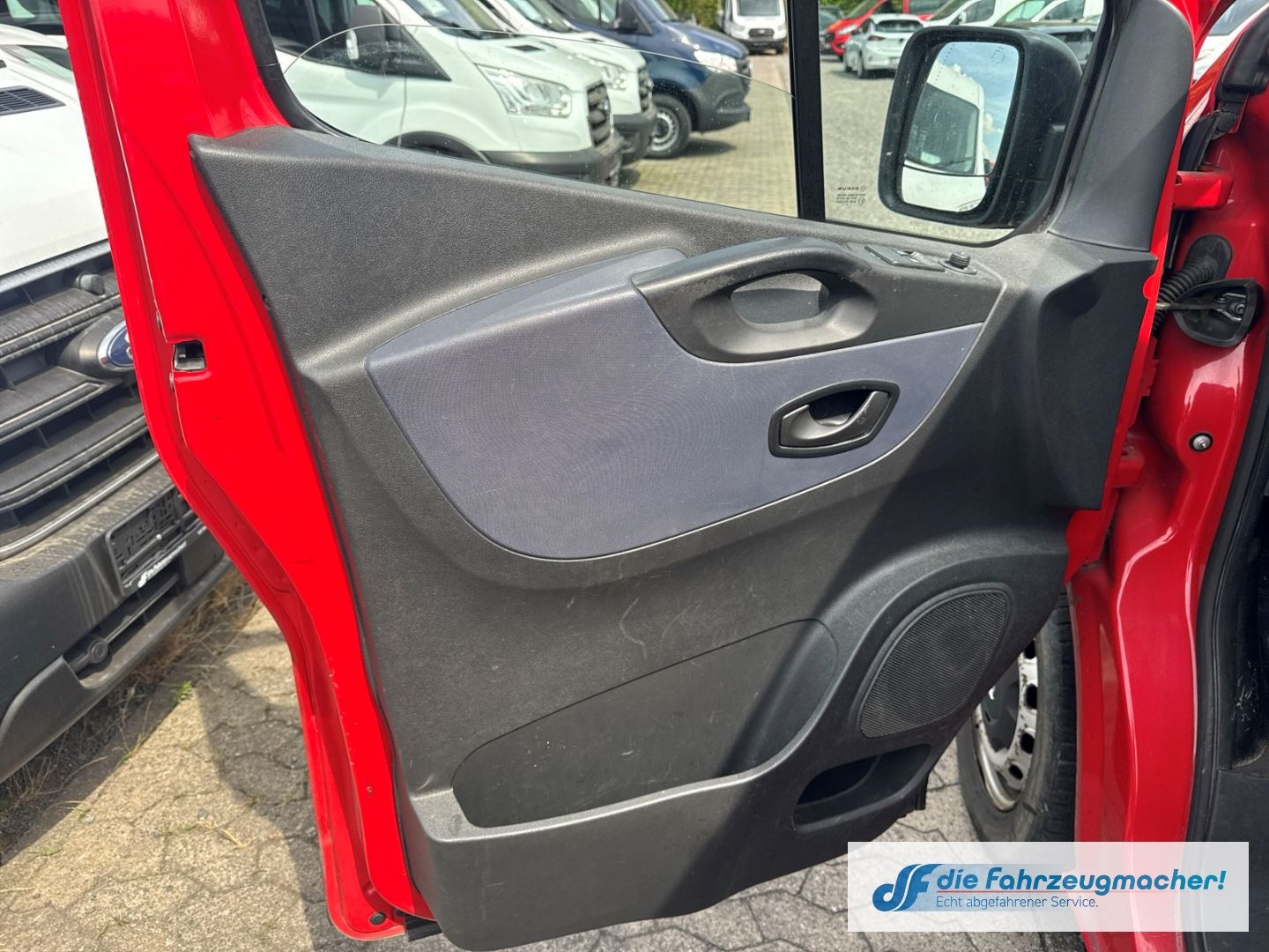 Fahrzeugabbildung Opel Vivaro B Kasten Combi L1H1 2,7t *1448 *EXPORT