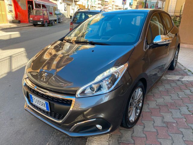 Peugeot 208 BlueHDi 100 S&S 5 porte Allure