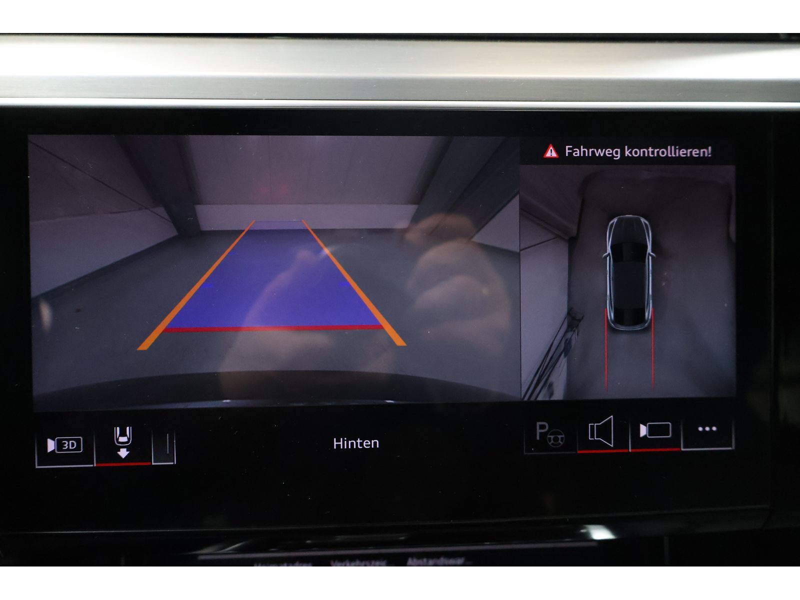 Audi Q8 e-tron - Bild 12