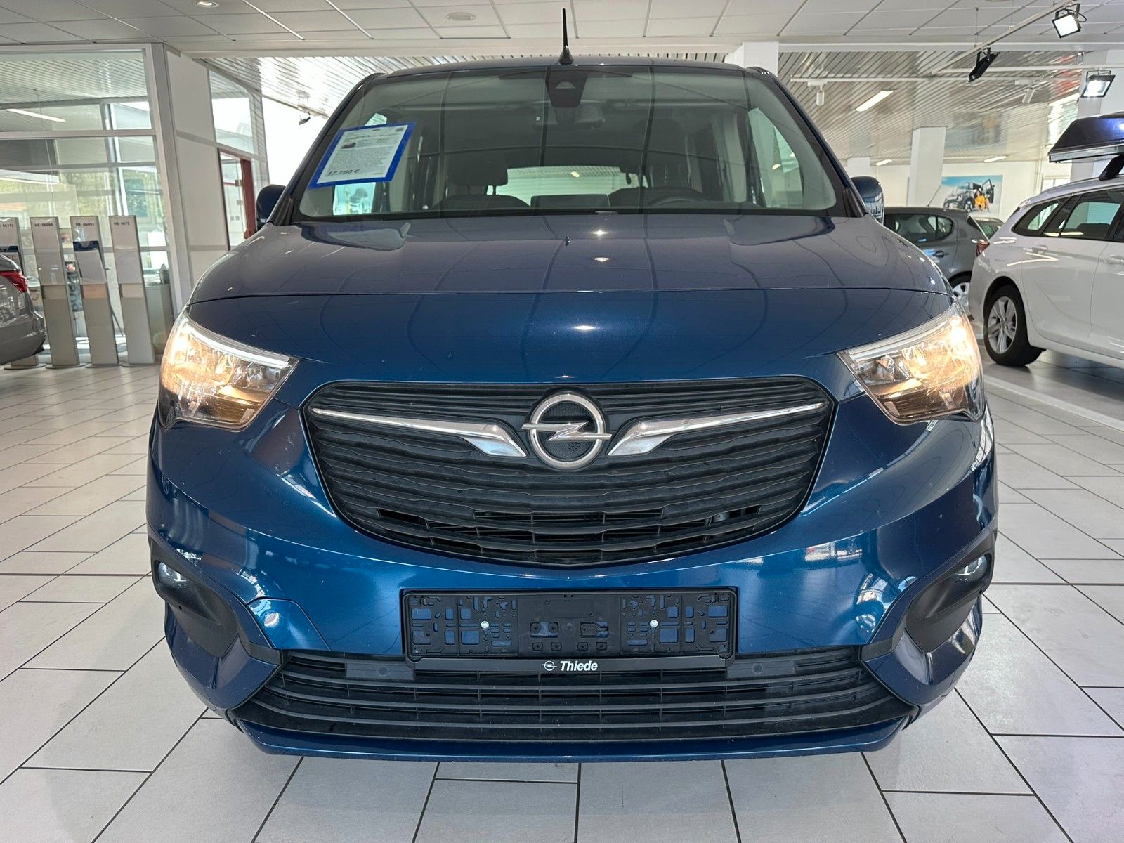 Fahrzeugabbildung Opel Combo Life 1.5D L2H1 NAVI/LED/PDC/DAB+