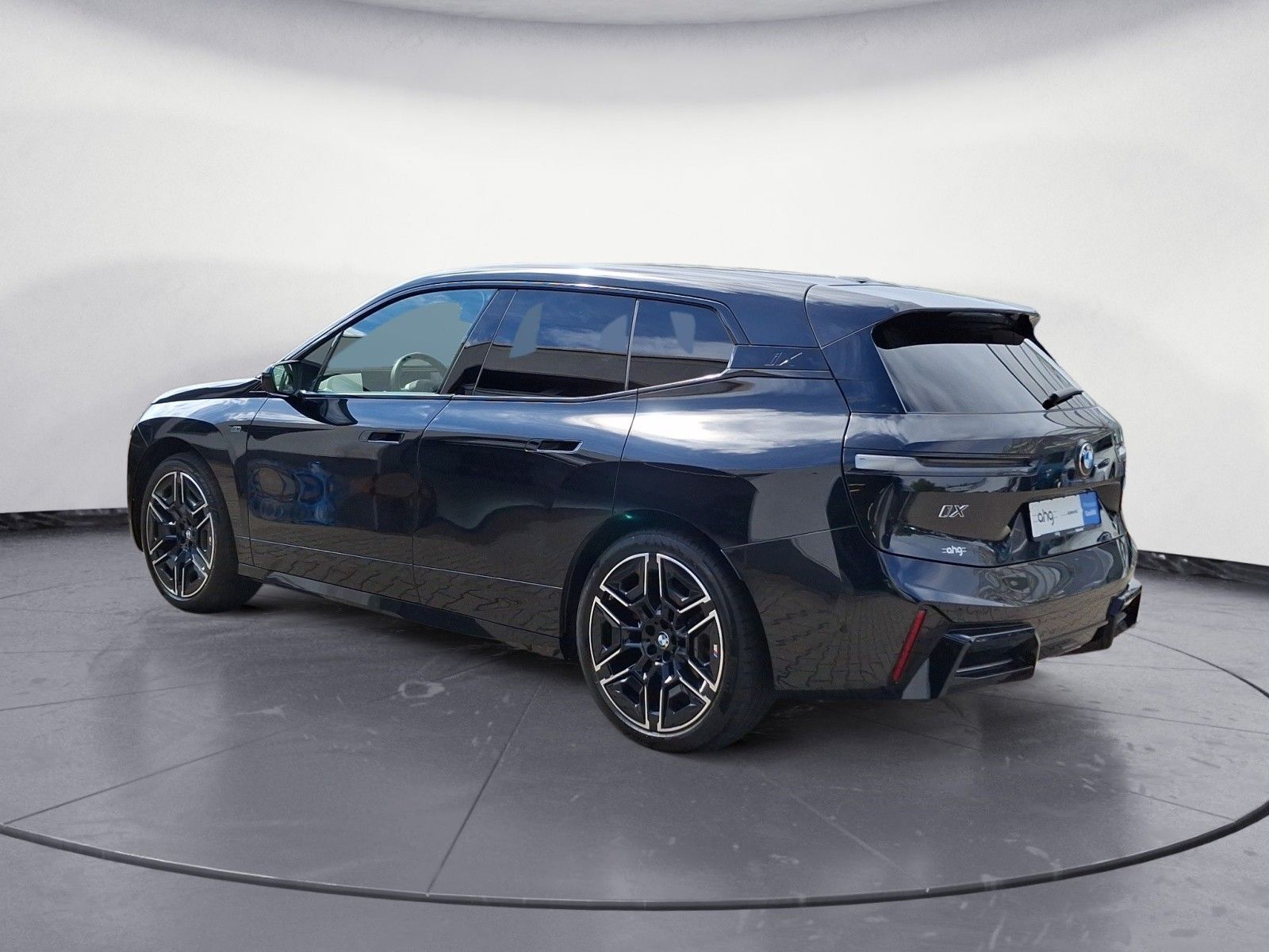 BMW iX M70 xDrive Innovationsp. Integal-Aktivlenk foto 5