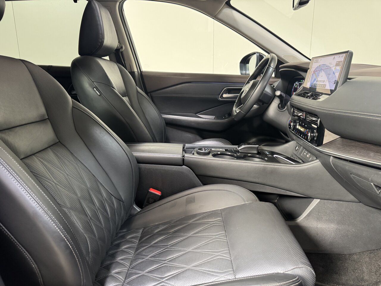 Nissan X-Trail 4WD e-Power Autom. - 7 pl - Pano - Topst imagem 2