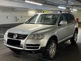 Volkswagen Toureg 3.2 V6 - gebrauchte VW Touareg aus dem Jahr 2004