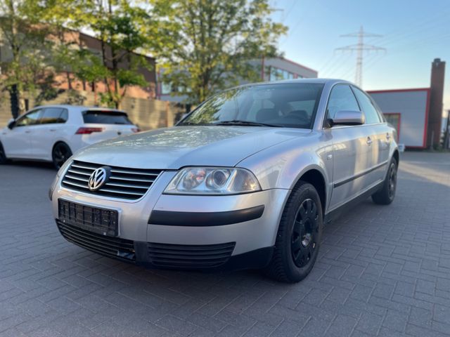 Volkswagen Passat Lim. Comfortline TÜV/KLIMA/GUT ERHALTEN