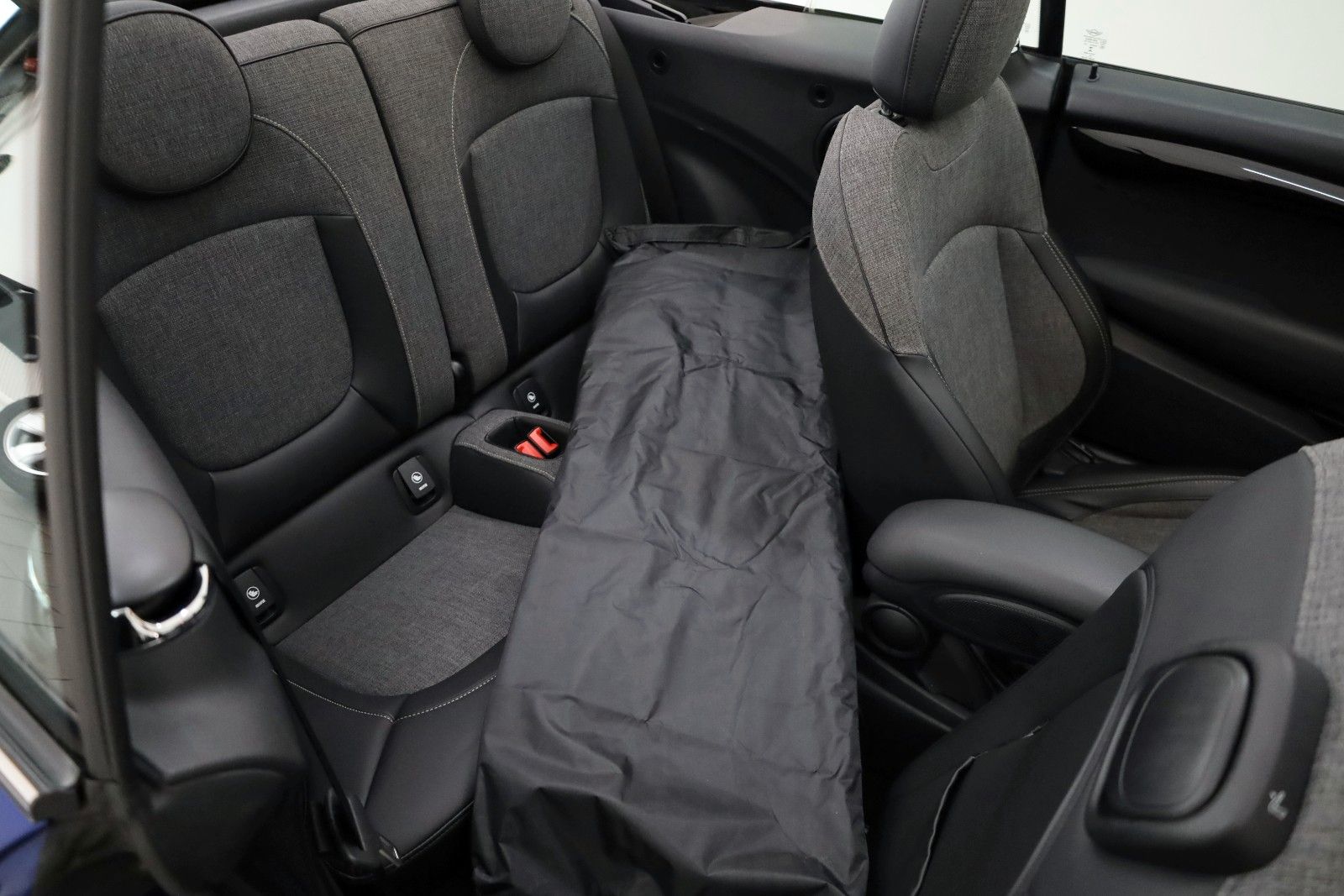 Fahrzeugabbildung MINI COOPER Cabrio, Chili, T.Leder,Navi,LED,Kamera+WR
