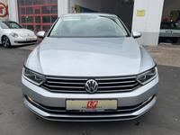 Volkswagen Passat 2.0 TDI Navi Kamera AHK PDC Klima