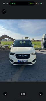 Opel Campo Rollstuhlrampe weiße Farbe  - Opel Campo Gebrauchtwagen