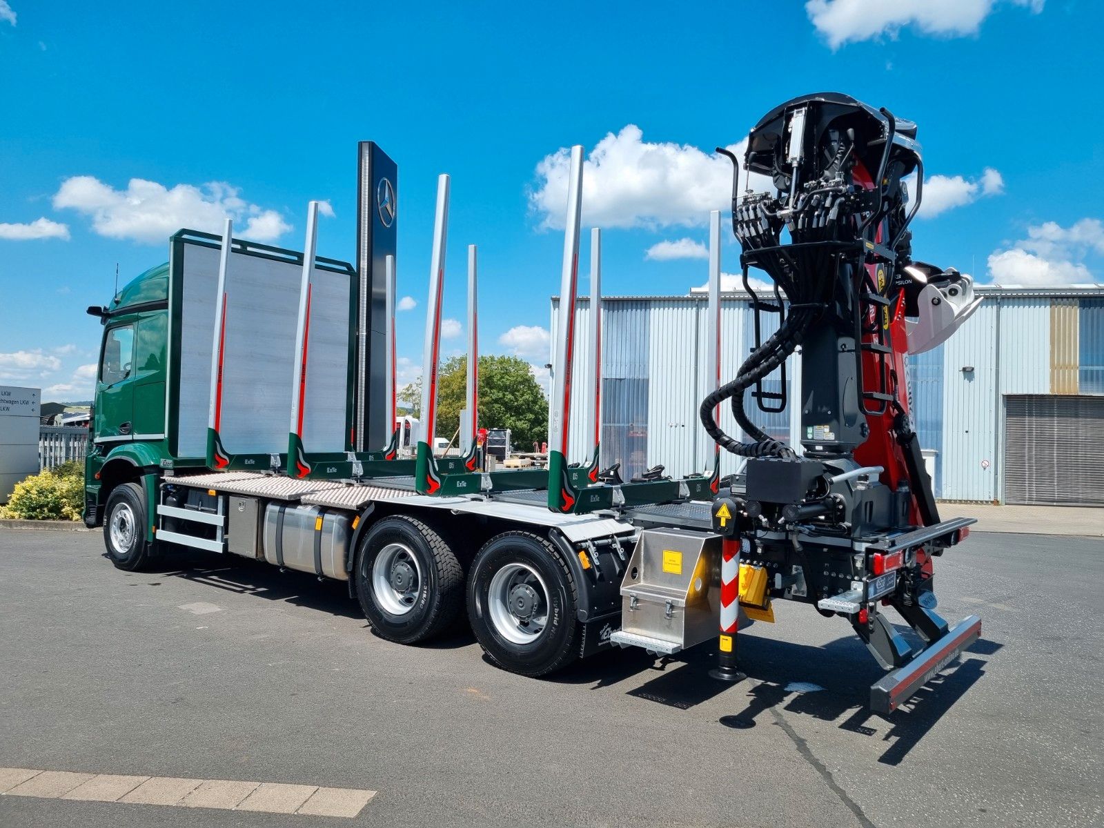 Fahrzeugabbildung Mercedes-Benz Arocs 2651 L 6x4 Palfinger Epsilon TZ12-98