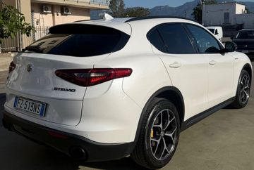 Alfa-Romeo Stelvio - 3
