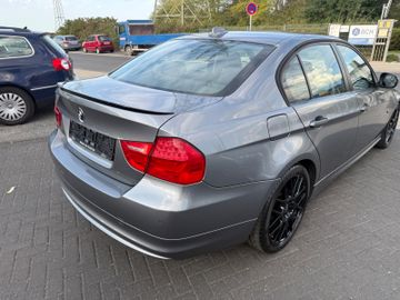 BMW 318 - 4