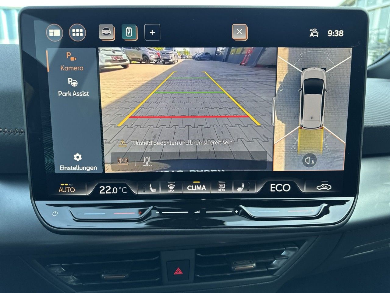 Fahrzeugabbildung CUPRA Born 170 kW Edition Dynamic - mit KI generiert/bearbeitet