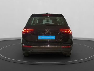 Volkswagen Tiguan - 4