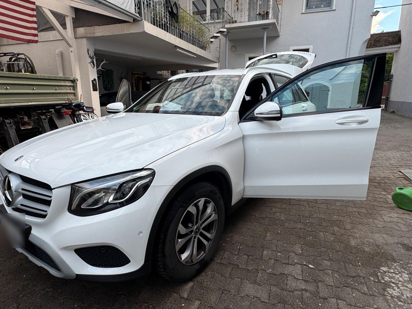 Mercedes-Benz GLC 220