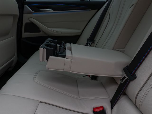 Foto Nummer 28: BMW 530e