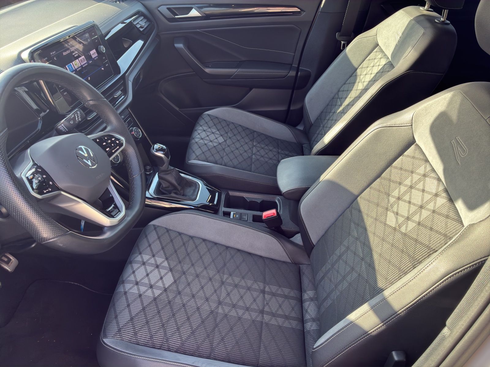 Volkswagen T-Roc - Bild 4