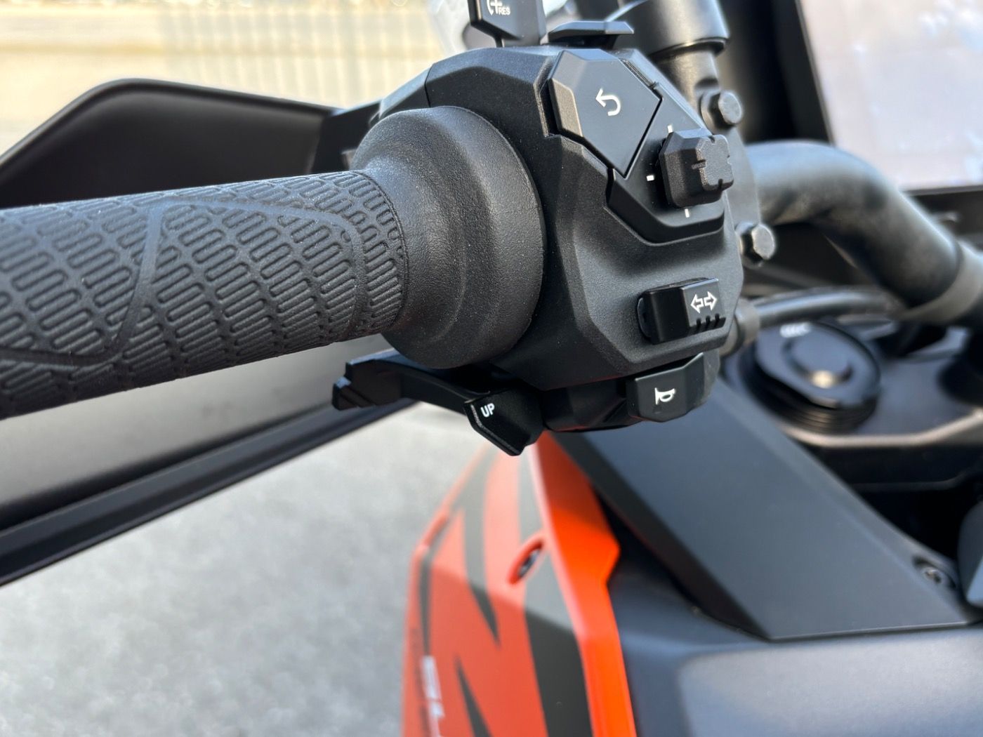 Fahrzeugabbildung KTM 1390 Super Adventure S EVO 4 Jahre Garantie