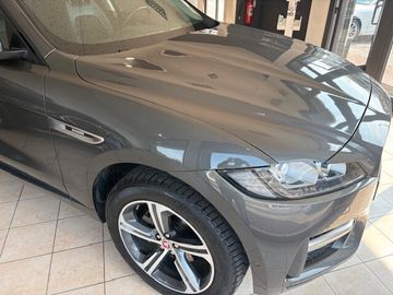 Jaguar F-Pace - 3