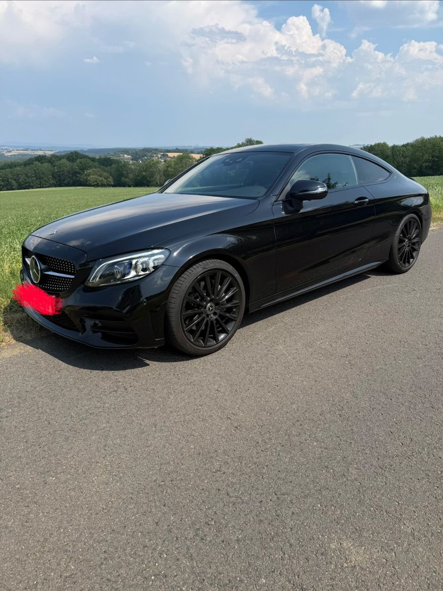 MERCEDES-BENZ Mercedes-Benz C 400 Coupé | V6-Biturbo |4 M