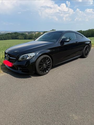 MERCEDES-BENZ Mercedes-Benz C 400 Coupé | V6-Biturbo |4 M