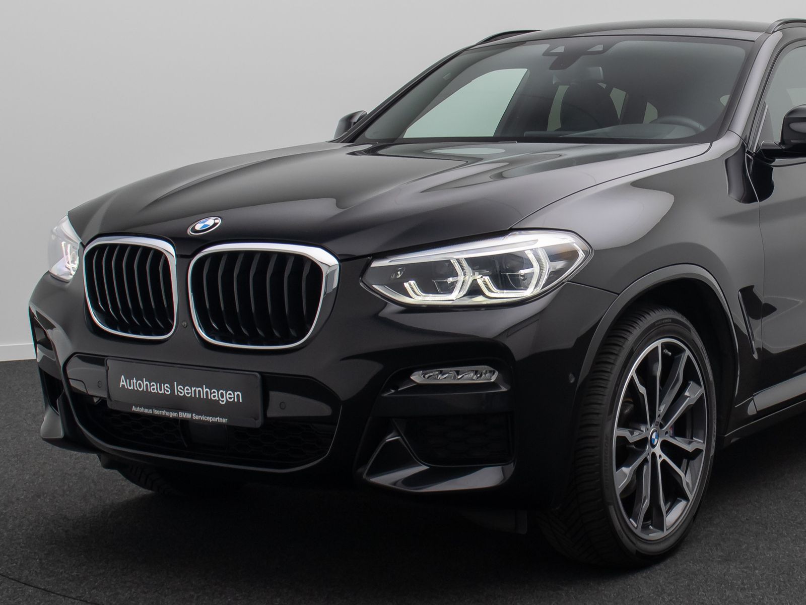 Fahrzeugabbildung BMW X4 xD30d M Sport ACC 360&deg;AHK DispKey HUD H/K 20"