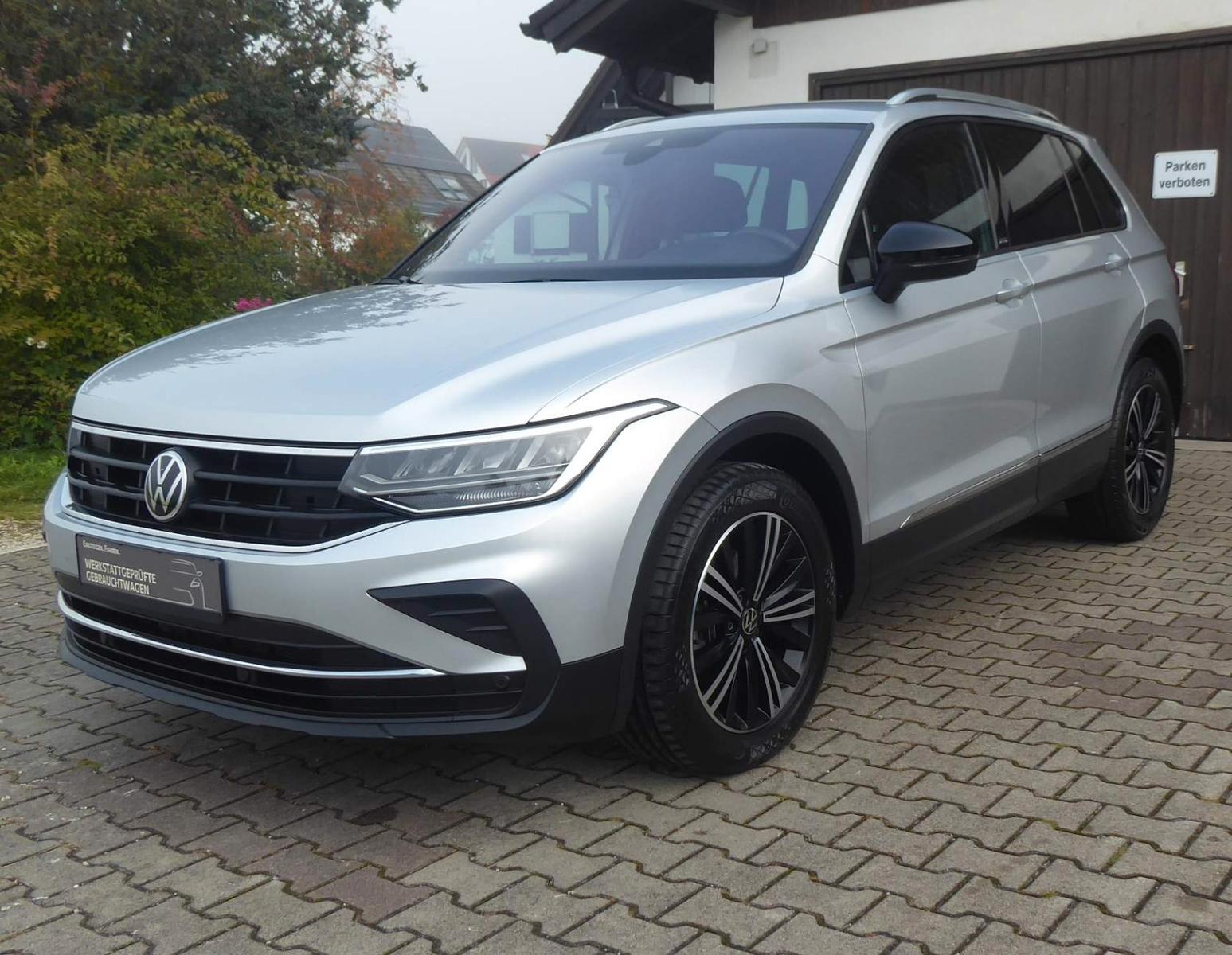 Volkswagen Tiguan Active 1.5 TSI DSG/LED/VIRTUAL/NAVI/18"